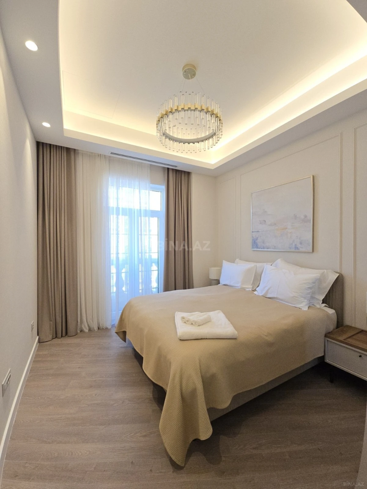 Kirayə verilir 3 otaqlı mənzil 125 m²