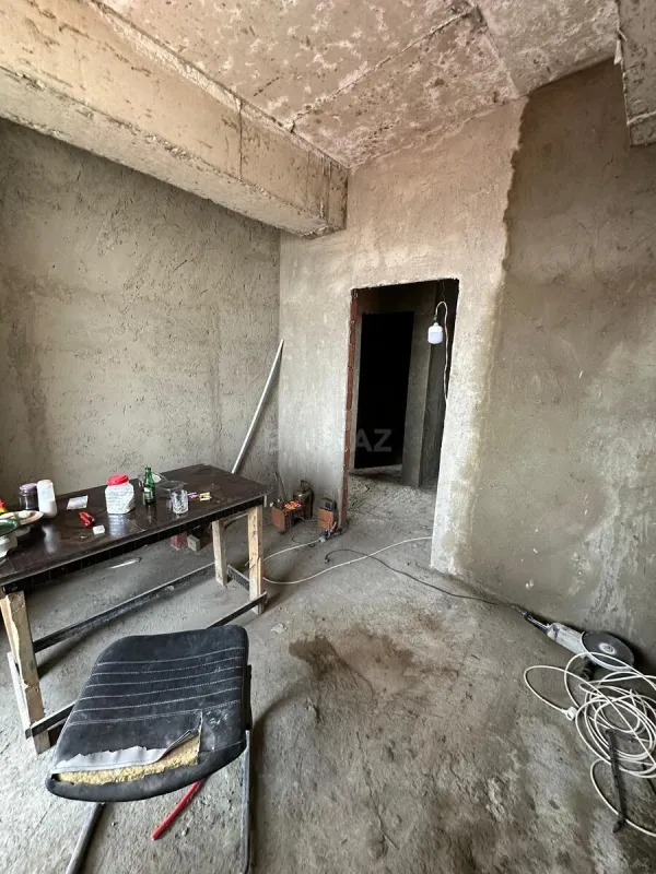 Satılır 2 otaqlı mənzil 70 m²