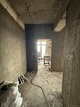 Satılır 2 otaqlı mənzil 70 m²