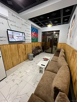 Satılır obyekt 200 m²