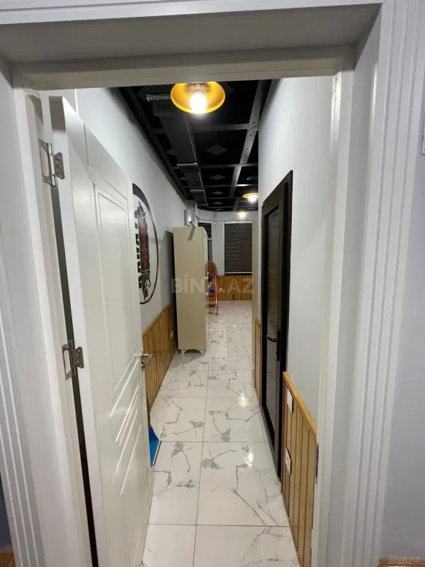 Satılır obyekt 200 m²