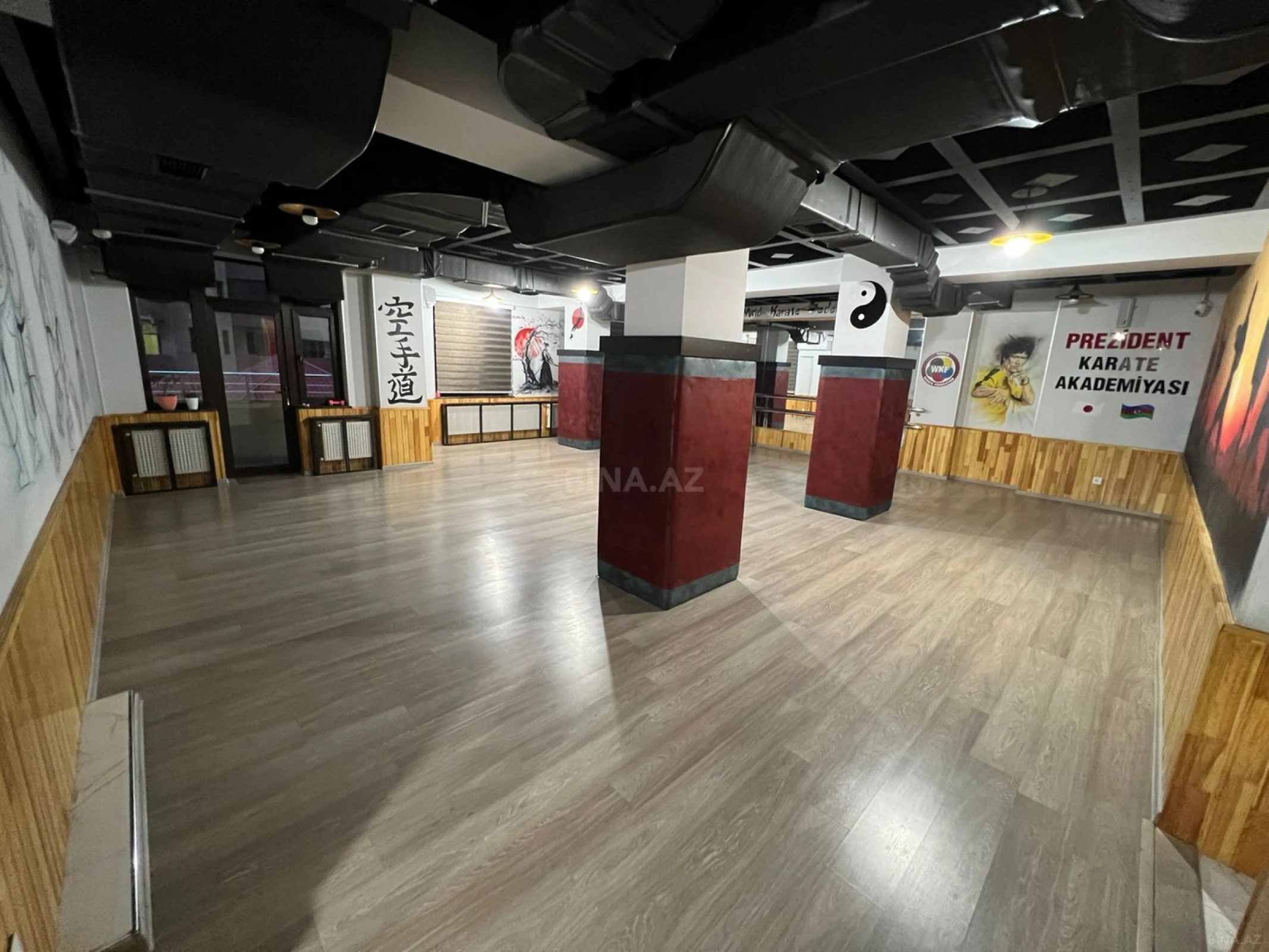 Satılır obyekt 200 m²