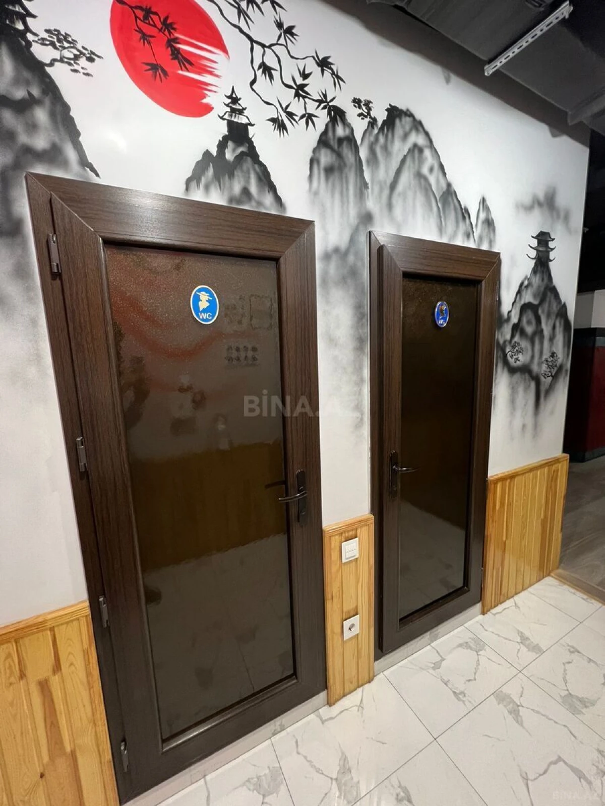 Satılır obyekt 200 m²