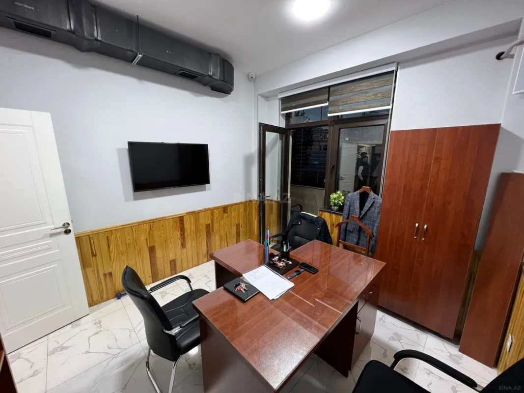 Satılır obyekt 200 m²