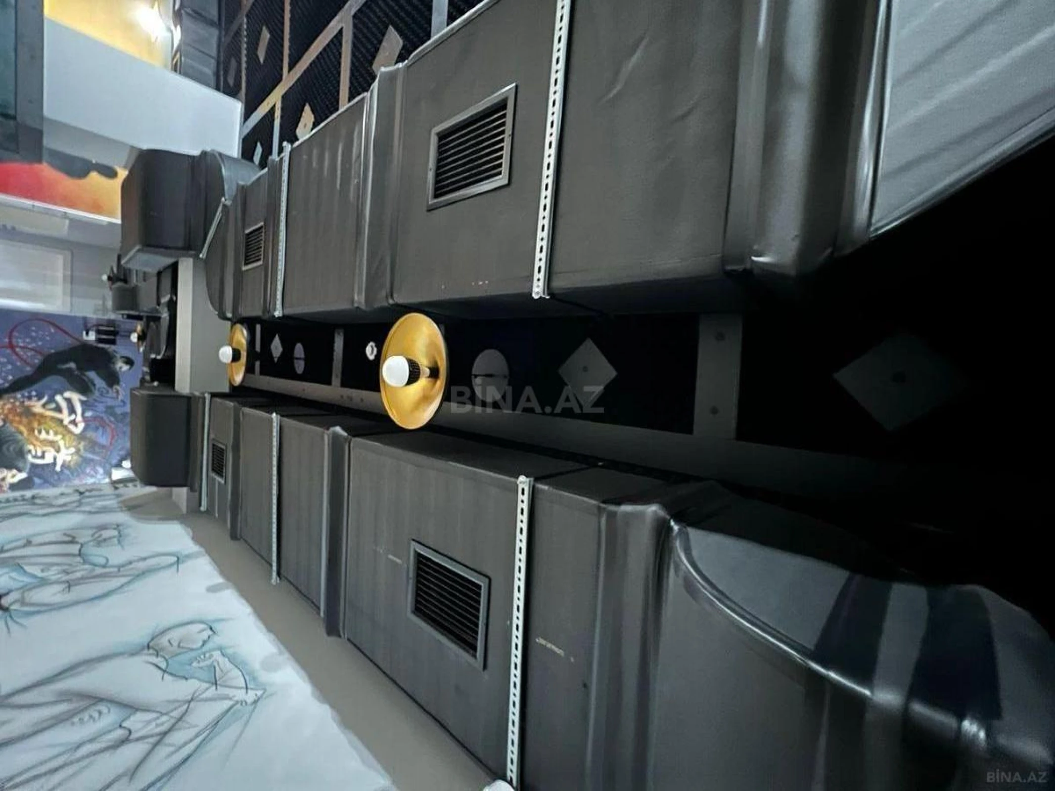 Satılır obyekt 200 m²