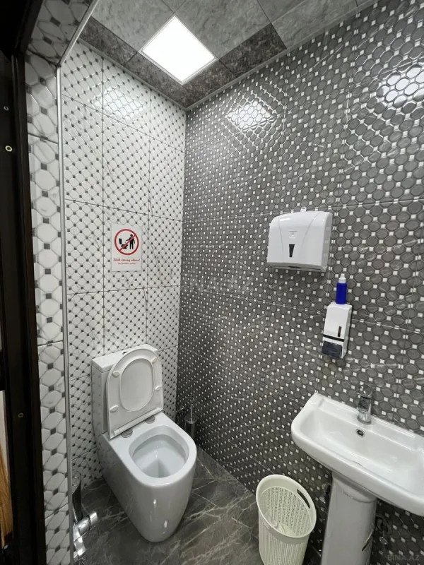 Satılır obyekt 200 m²