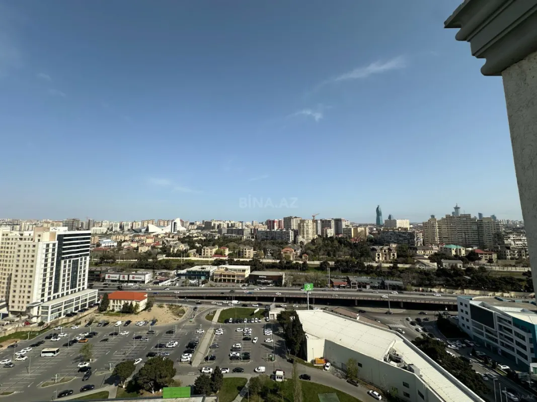 Satılır 2 otaqlı mənzil 93 m²