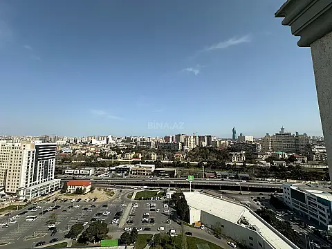 Satılır 2 otaqlı mənzil 93 m²