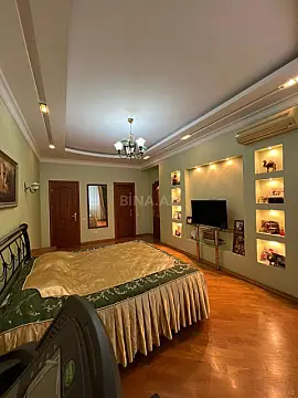 Satılır 3 otaqlı mənzil 170 m²