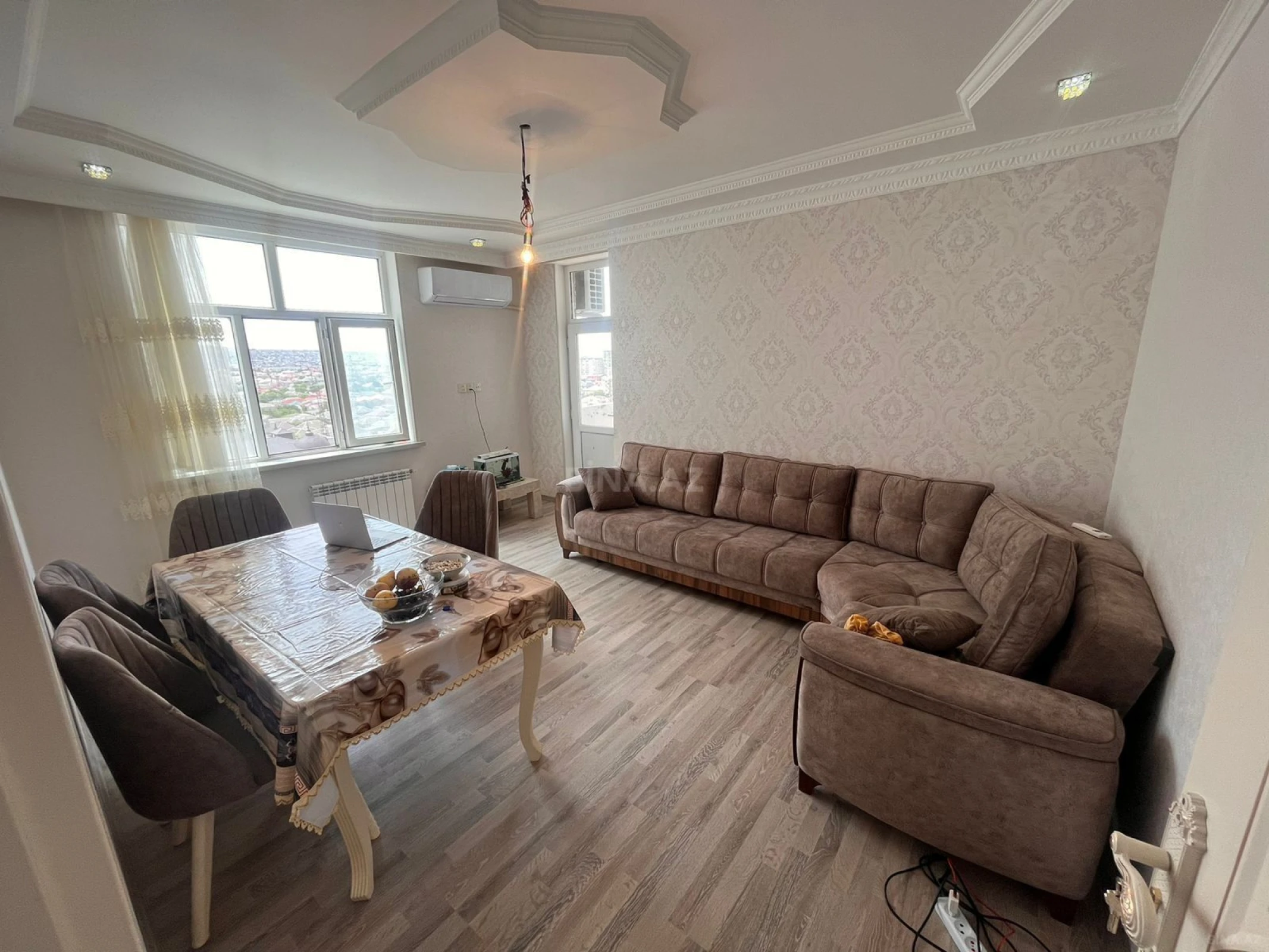 Satılır 3 otaqlı mənzil 90 m²