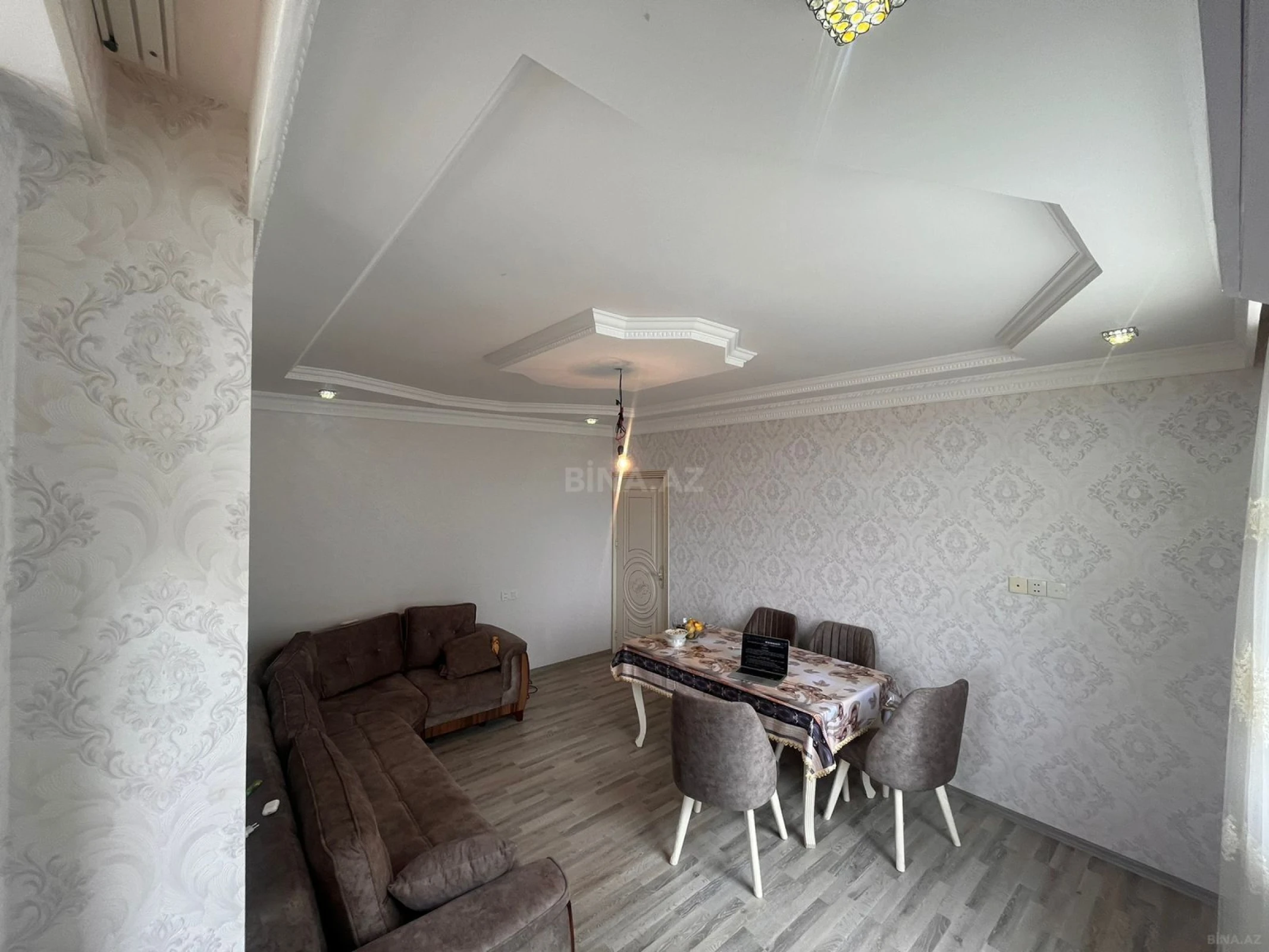 Satılır 3 otaqlı mənzil 90 m²