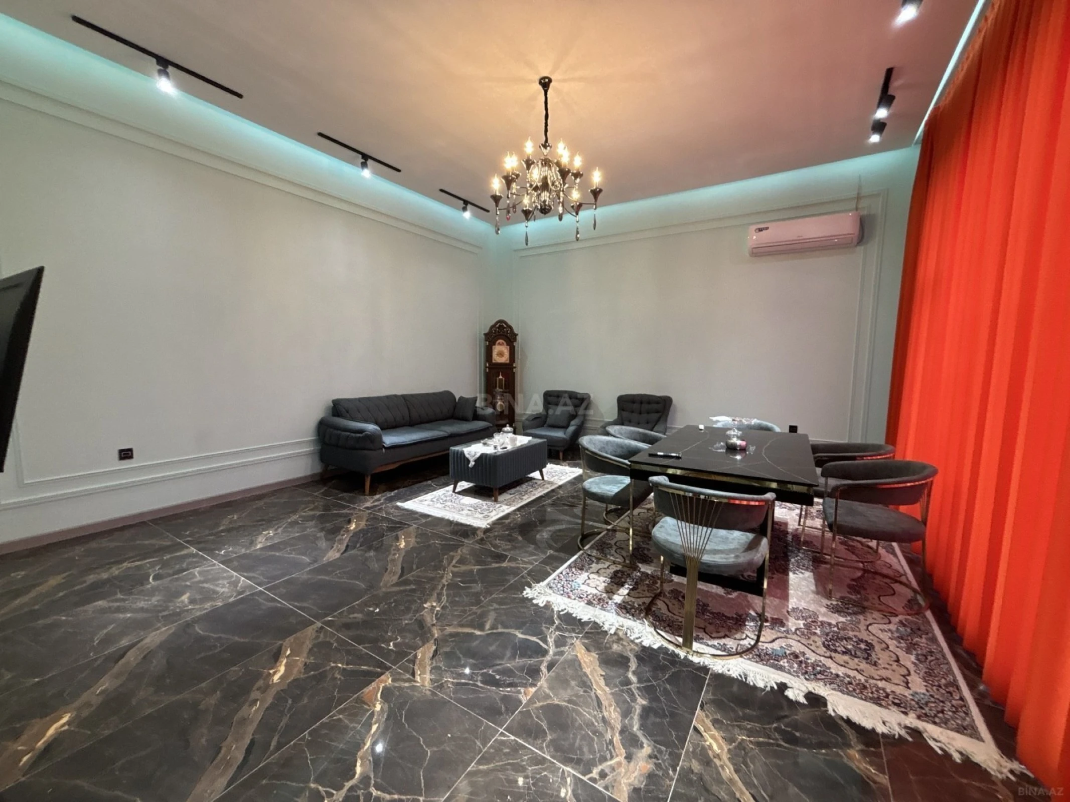 Satılır 4 otaqlı həyət evi 175 m²