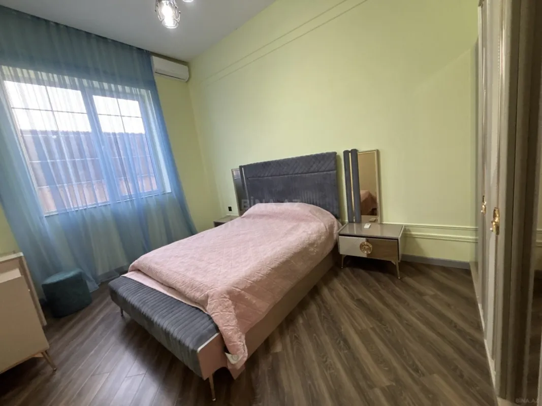 Satılır 4 otaqlı həyət evi 175 m²