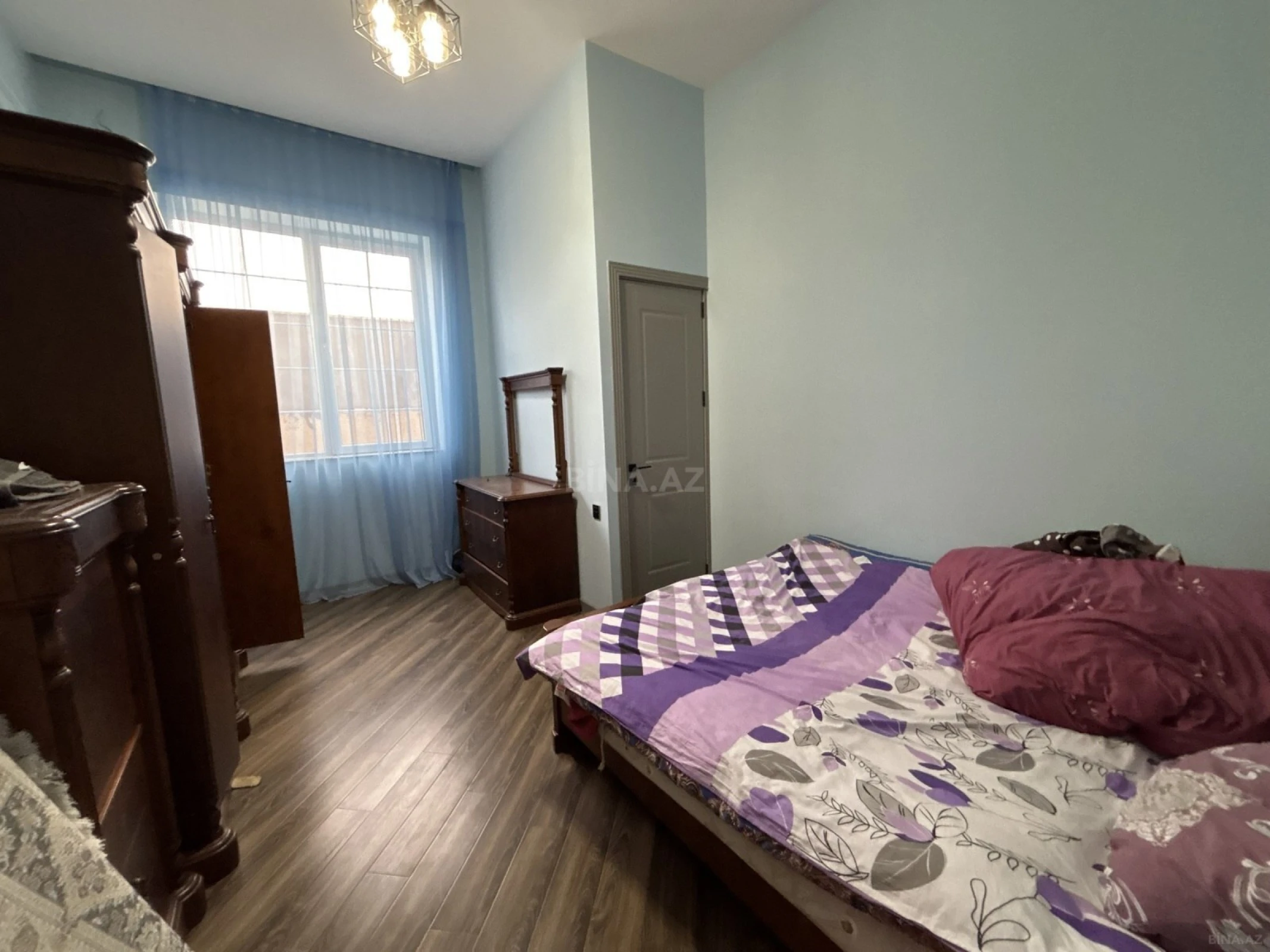 Satılır 4 otaqlı həyət evi 175 m²