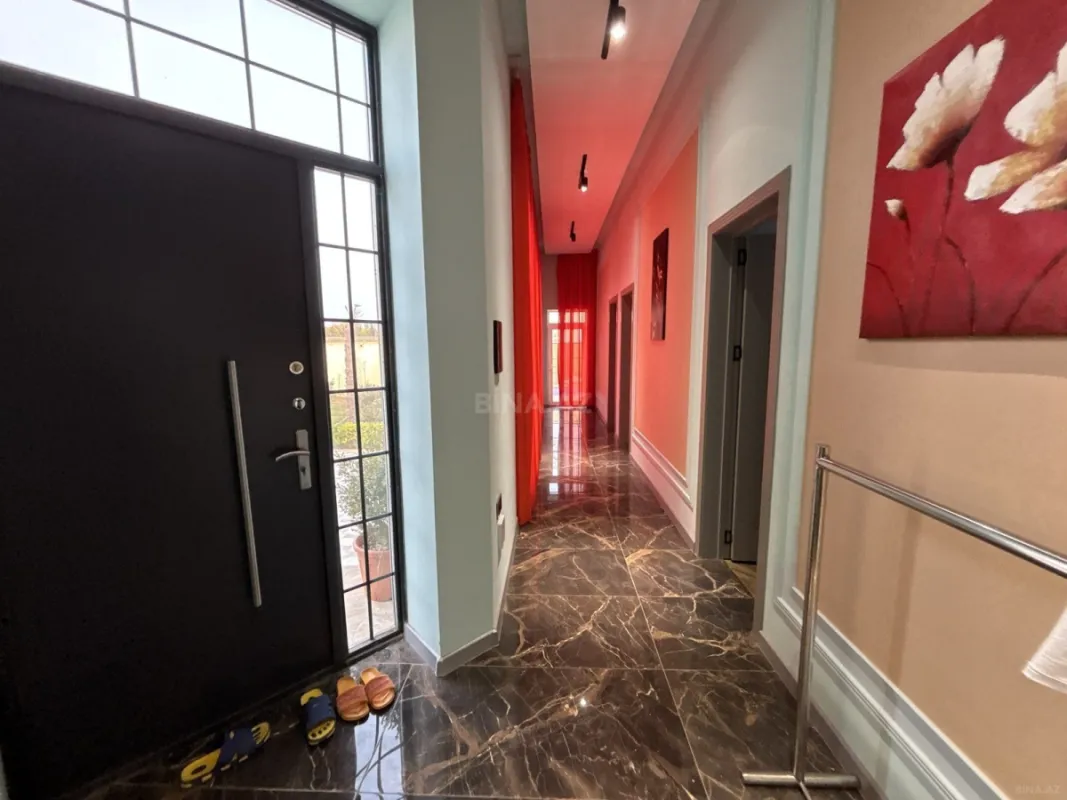 Satılır 4 otaqlı həyət evi 175 m²