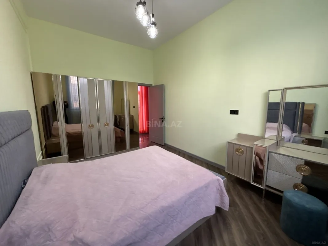 Satılır 4 otaqlı həyət evi 175 m²