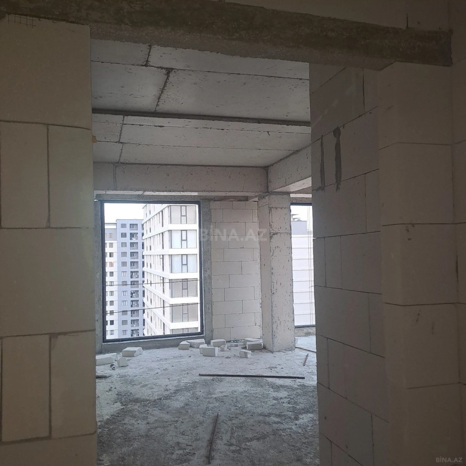 Satılır 2 otaqlı mənzil 88.8 m²