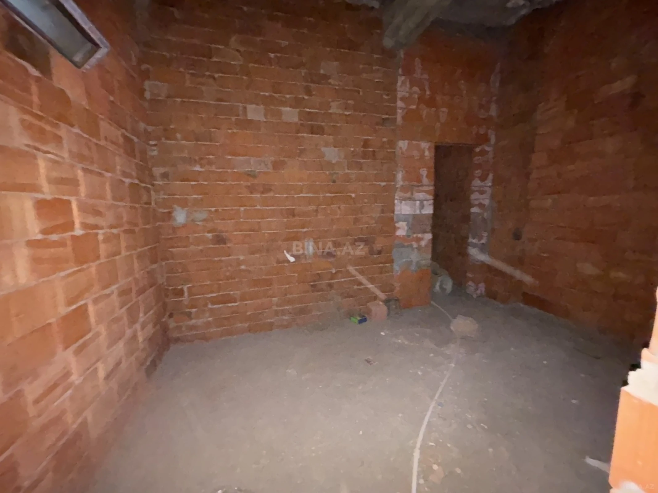 Satılır 3 otaqlı mənzil 120 m²