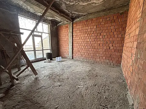 Satılır 3 otaqlı mənzil 120 m²