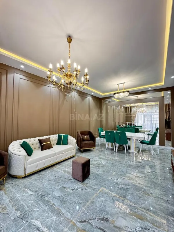 Satılır 5 otaqlı həyət evi 220 m²