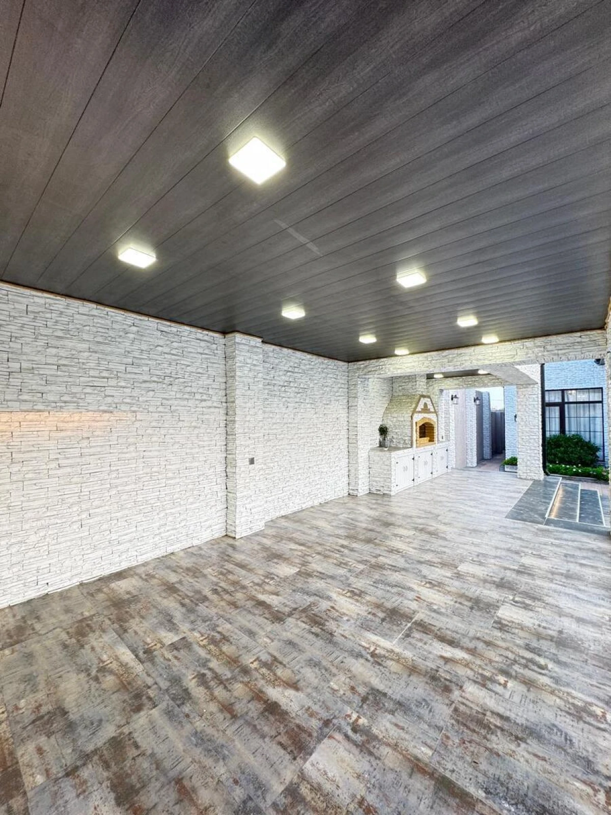 Satılır 5 otaqlı həyət evi 220 m²