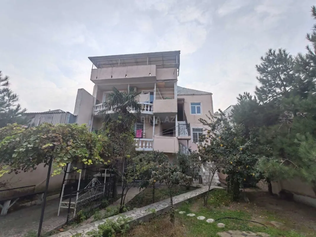 Satılır obyekt 350 m²