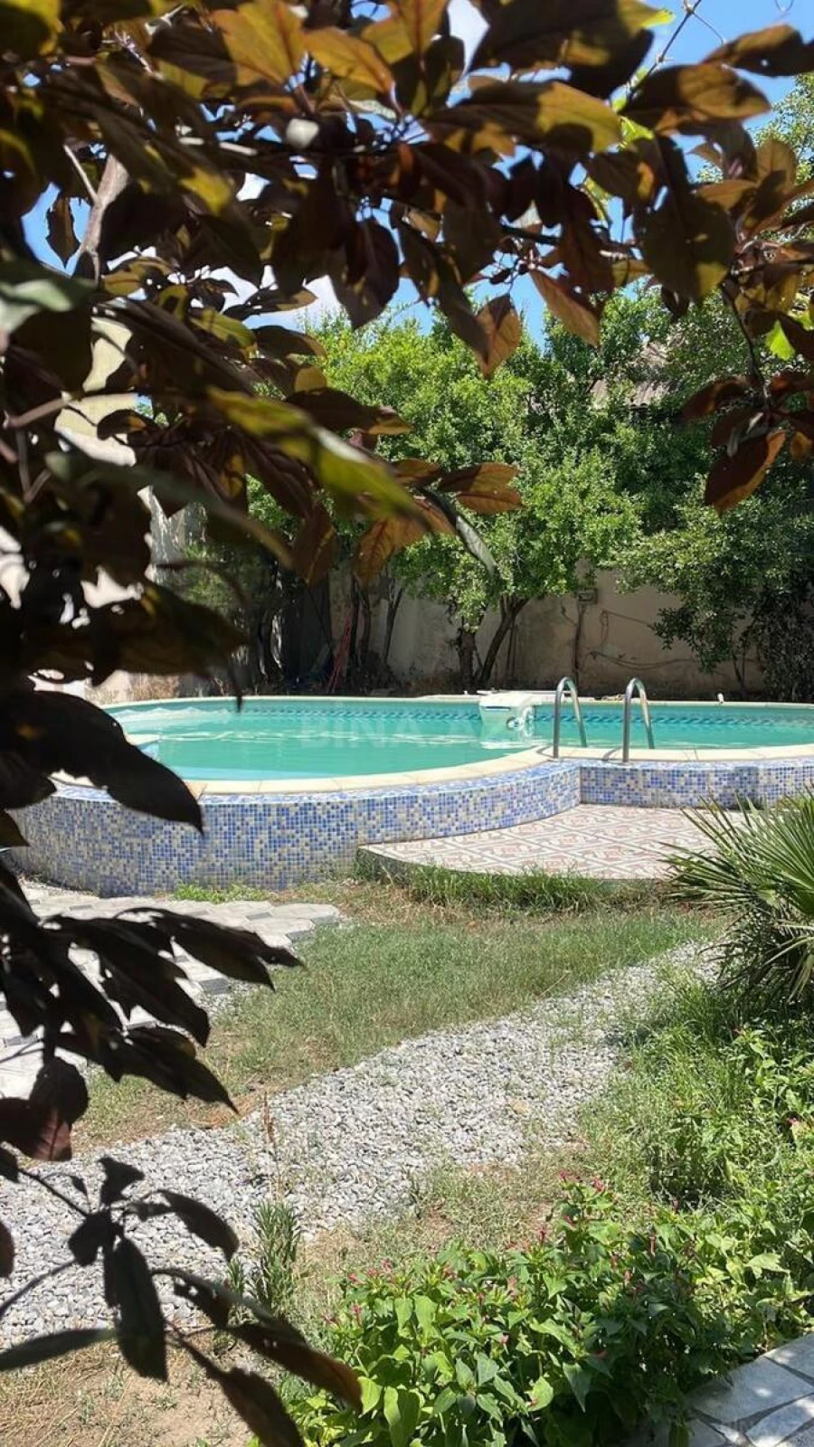 Satılır obyekt 350 m²