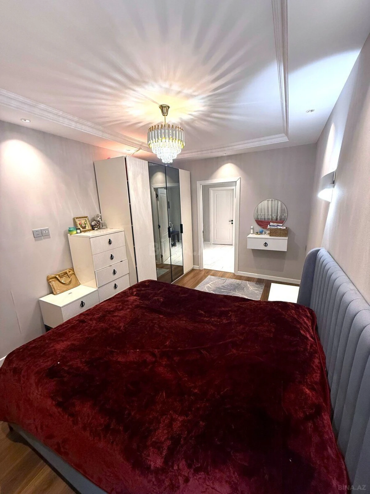 Satılır 3 otaqlı mənzil 90 m²