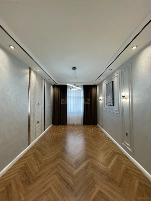 Satılır 3 otaqlı mənzil 115 m²
