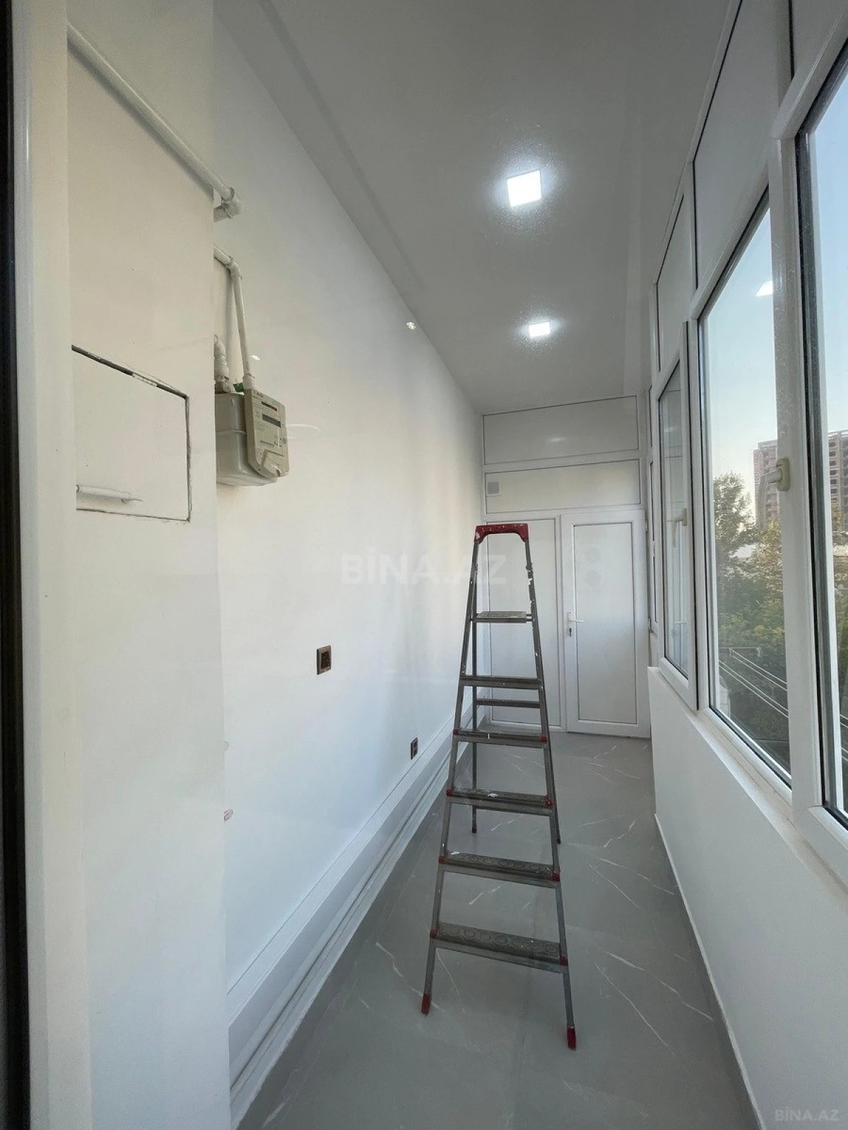 Satılır 3 otaqlı mənzil 115 m²