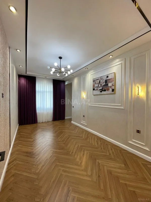 Satılır 3 otaqlı mənzil 115 m²