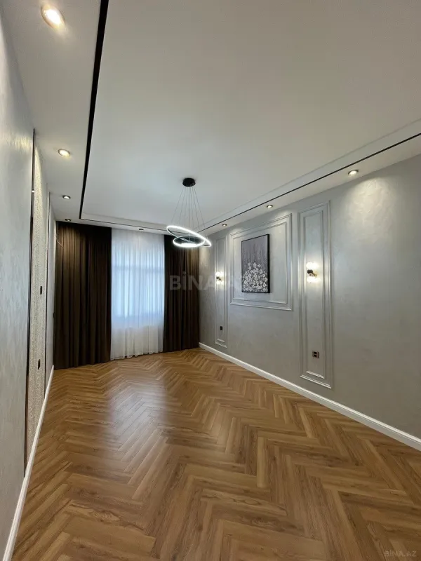 Satılır 3 otaqlı mənzil 115 m²