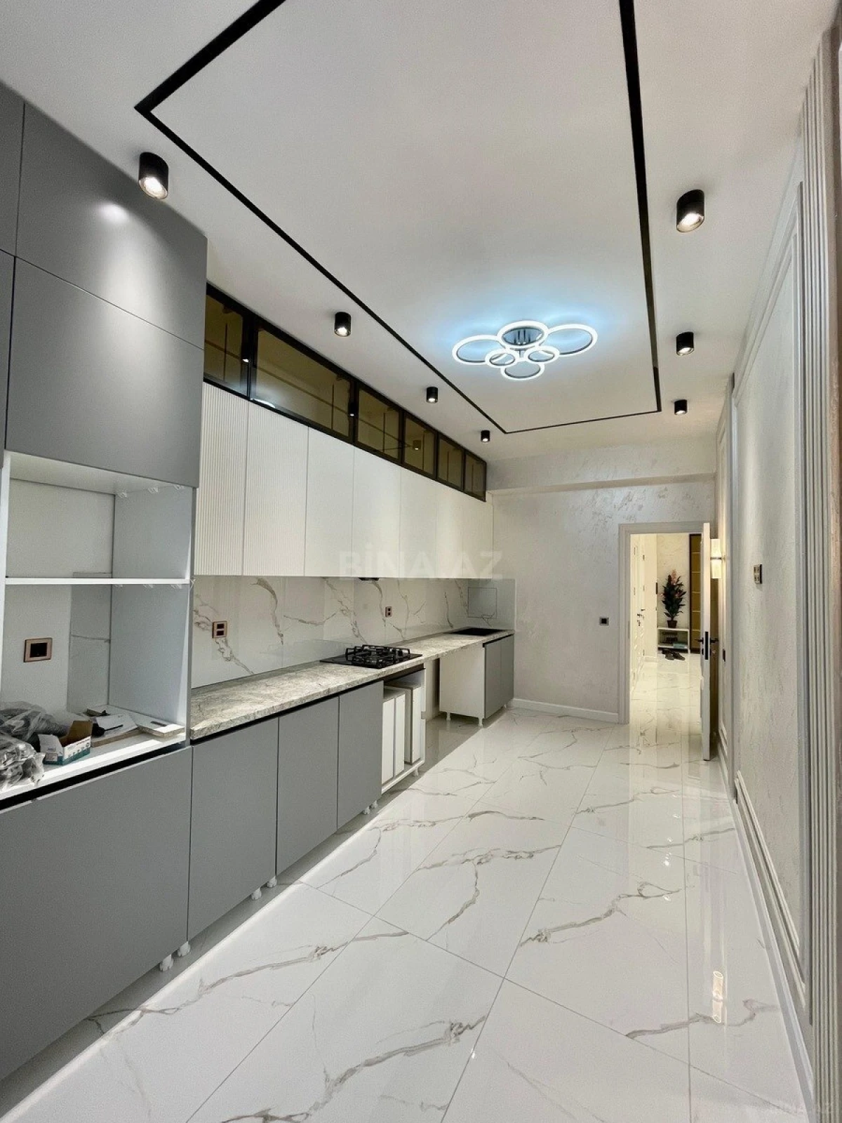 Satılır 3 otaqlı mənzil 115 m²