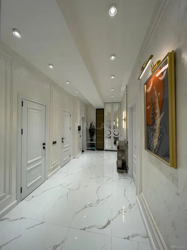 Satılır 3 otaqlı mənzil 115 m²