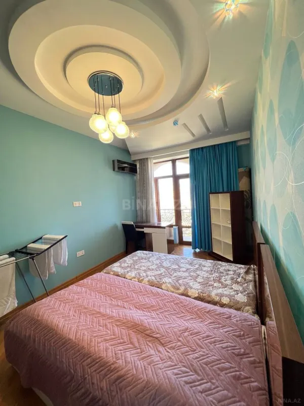 Kirayə verilir 3 otaqlı mənzil 150 m²