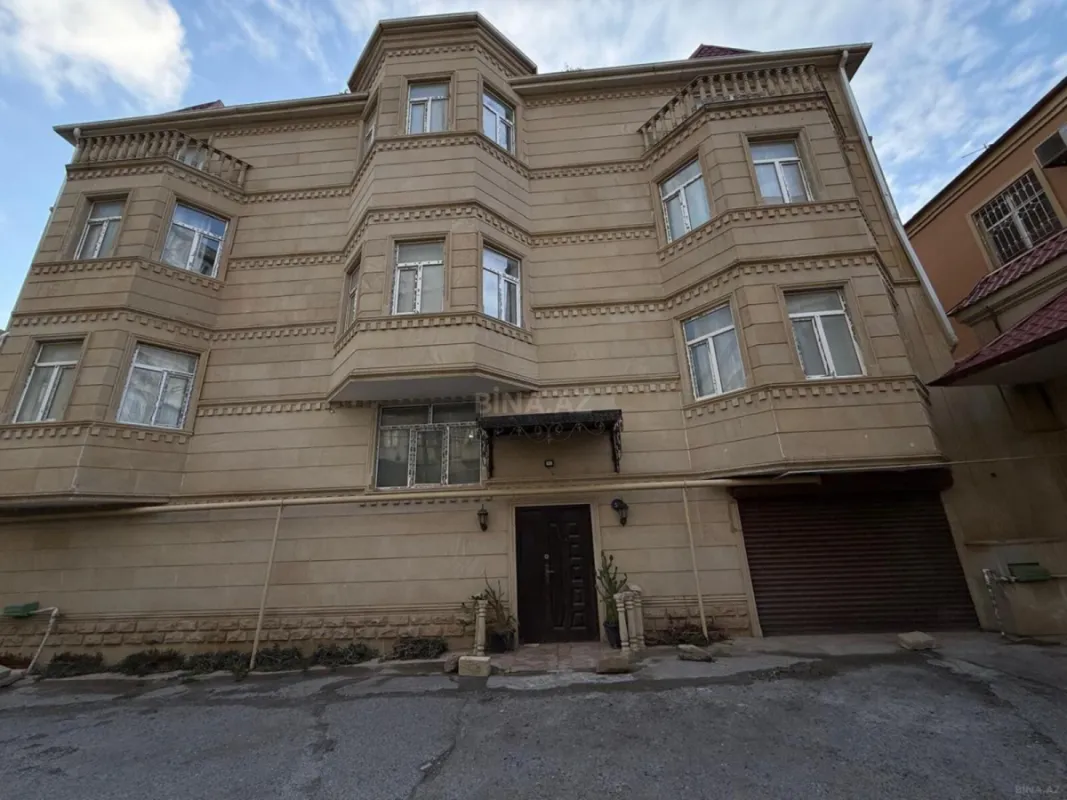 Satılır obyekt 800 m²