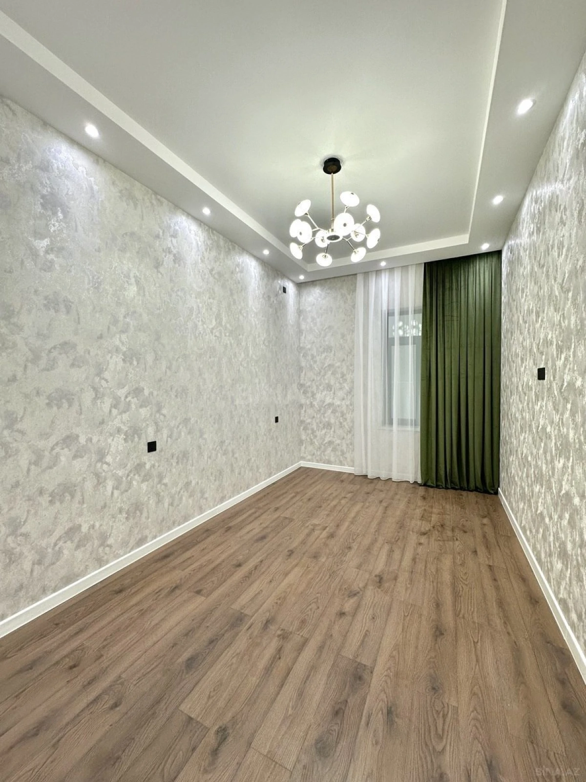 Satılır 4 otaqlı həyət evi 170 m²