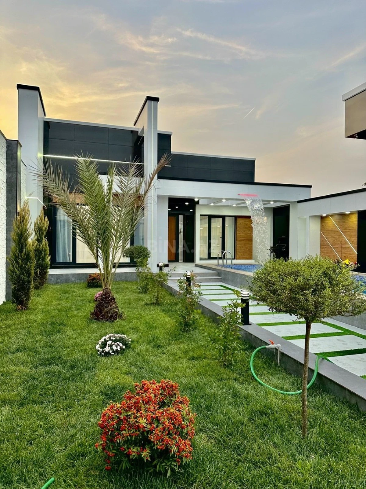 Satılır 4 otaqlı həyət evi 170 m²