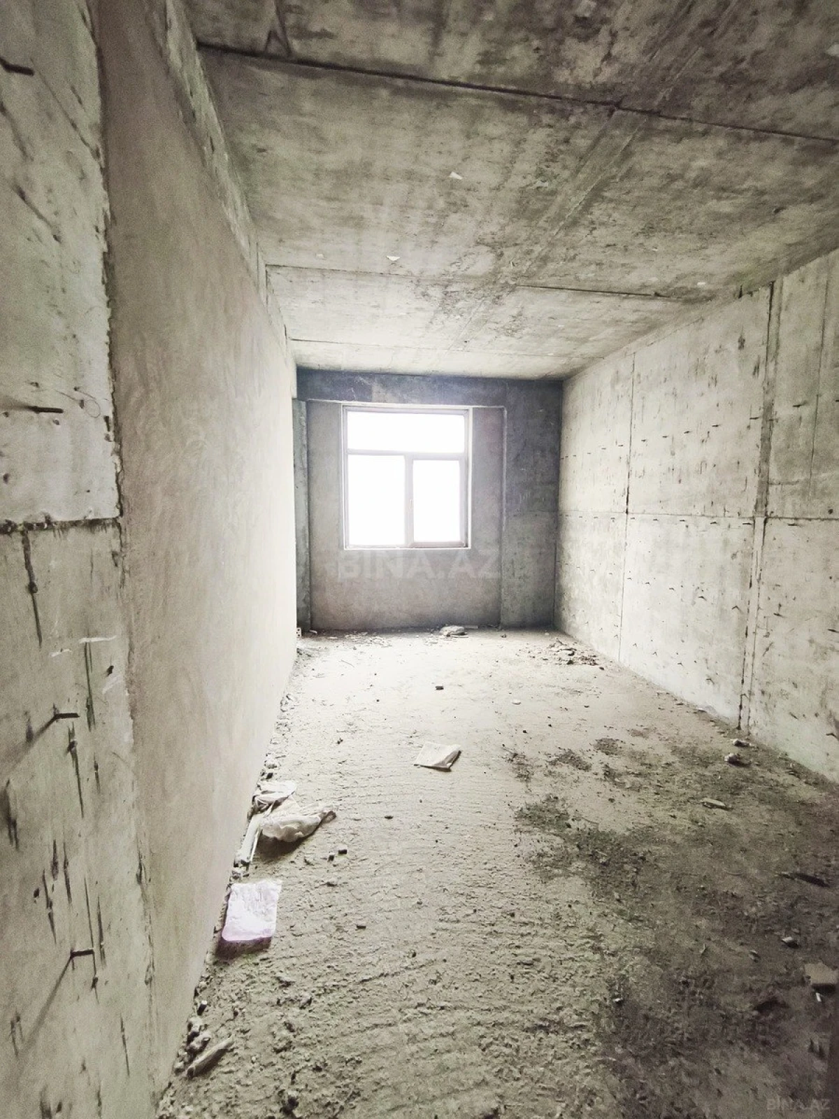 Satılır 2 otaqlı mənzil 106 m²