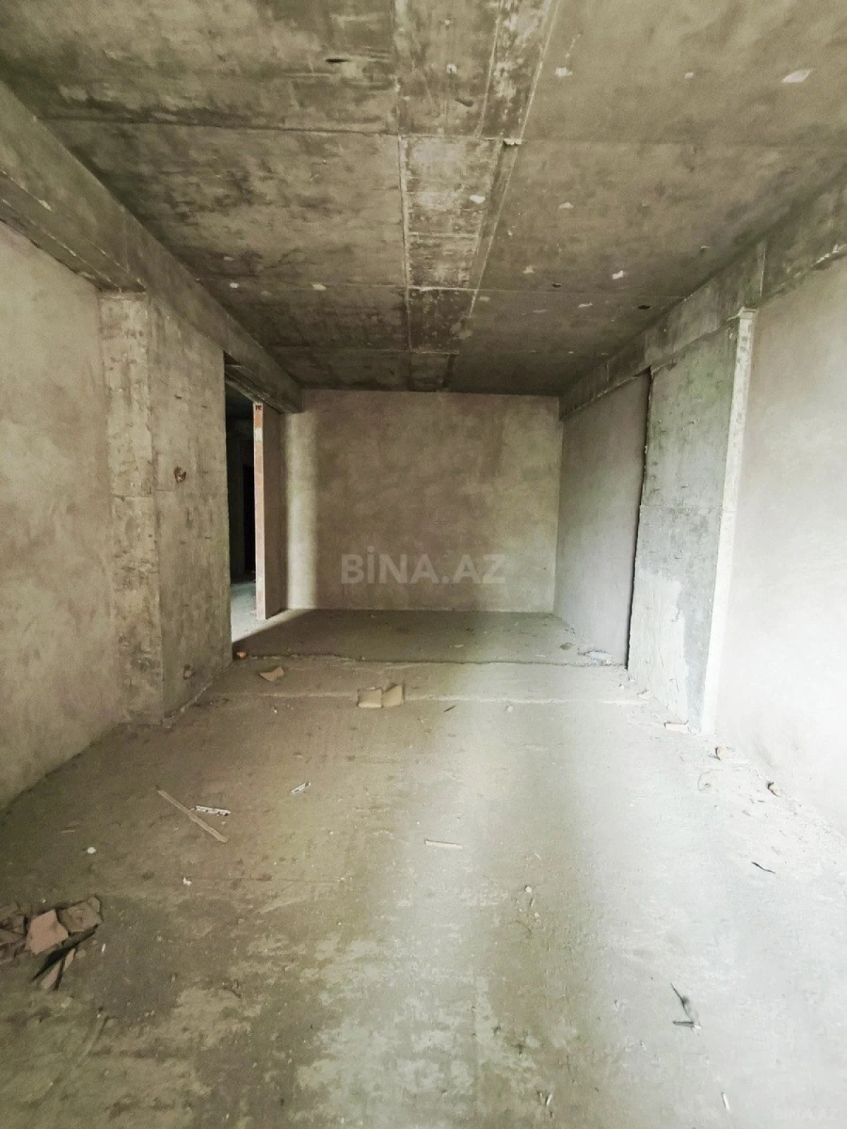 Satılır 1 otaqlı mənzil 67 m²