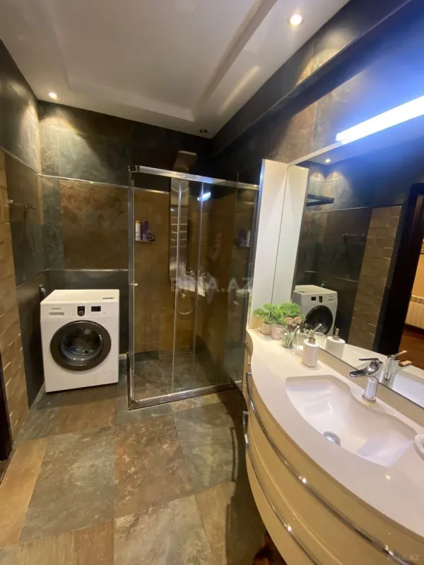 Kirayə verilir 3 otaqlı mənzil 120 m²