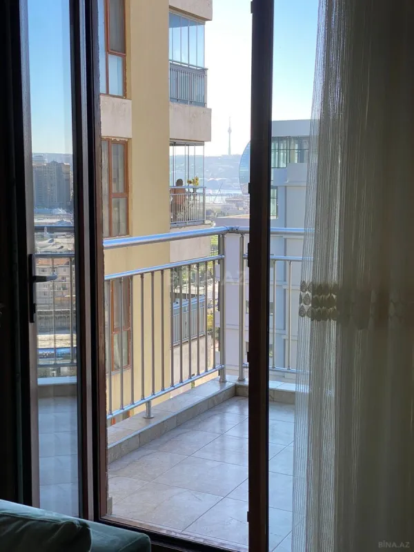 Kirayə verilir 3 otaqlı mənzil 120 m²