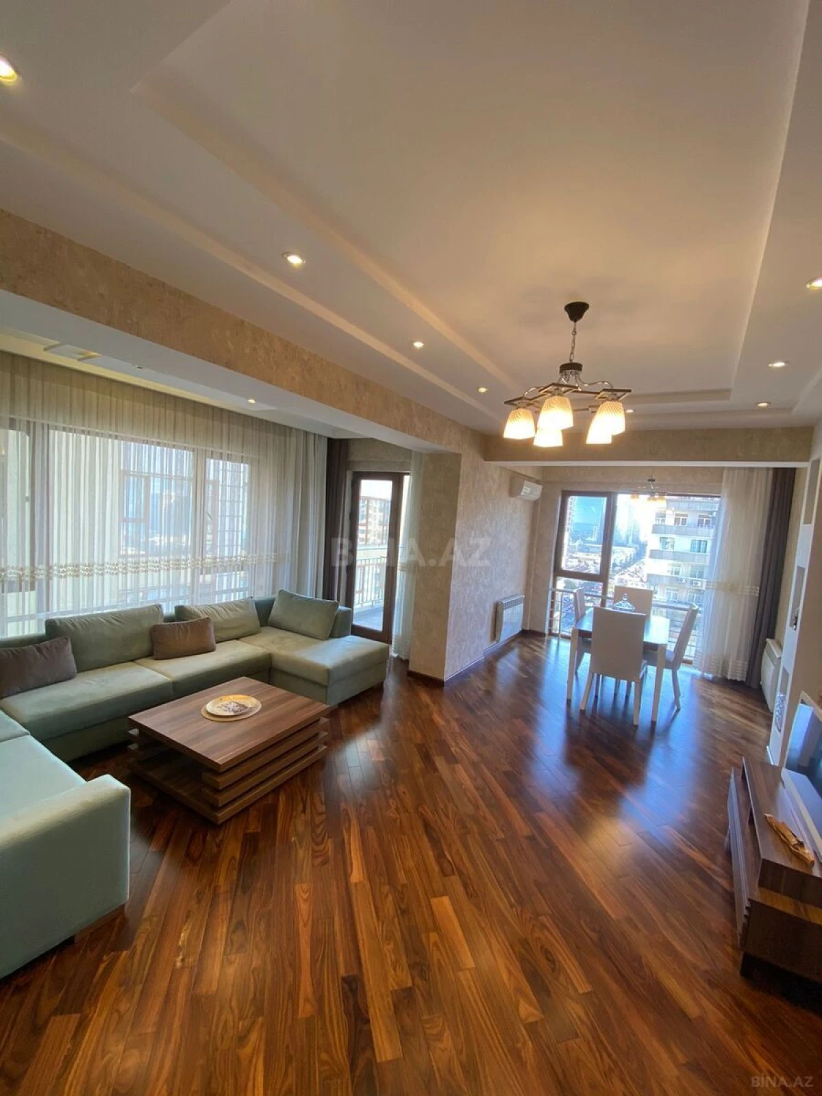 Kirayə verilir 3 otaqlı mənzil 120 m²
