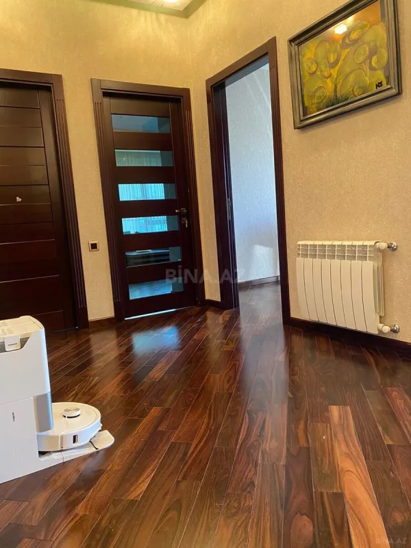 Kirayə verilir 3 otaqlı mənzil 120 m²