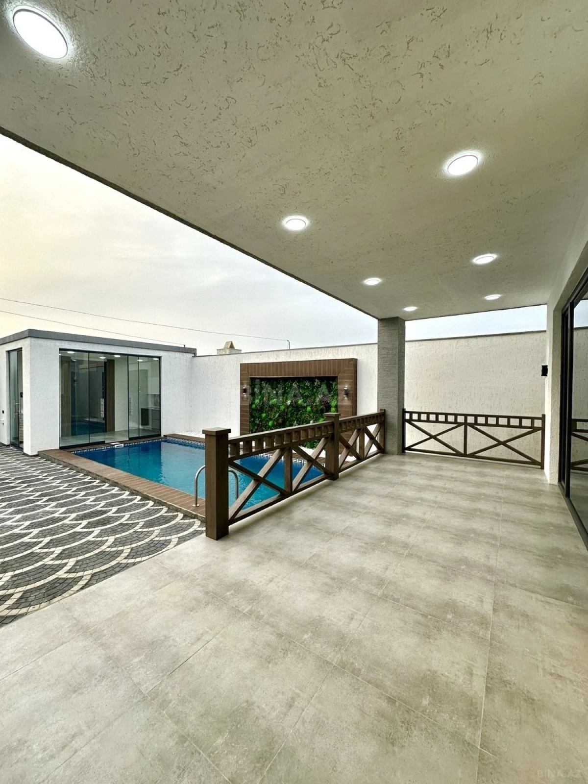 Satılır 4 otaqlı həyət evi 150 m²