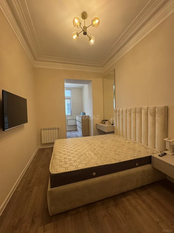 Satılır 2 otaqlı mənzil 65 m²