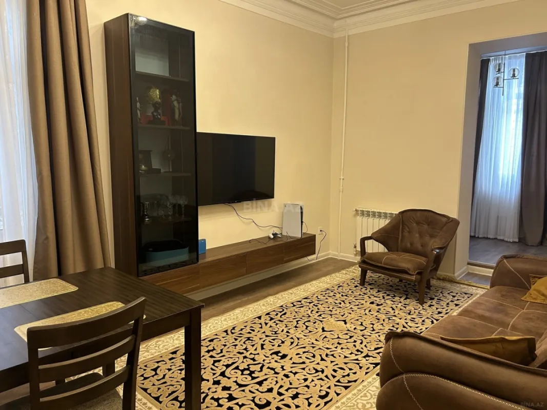 Satılır 2 otaqlı mənzil 65 m²