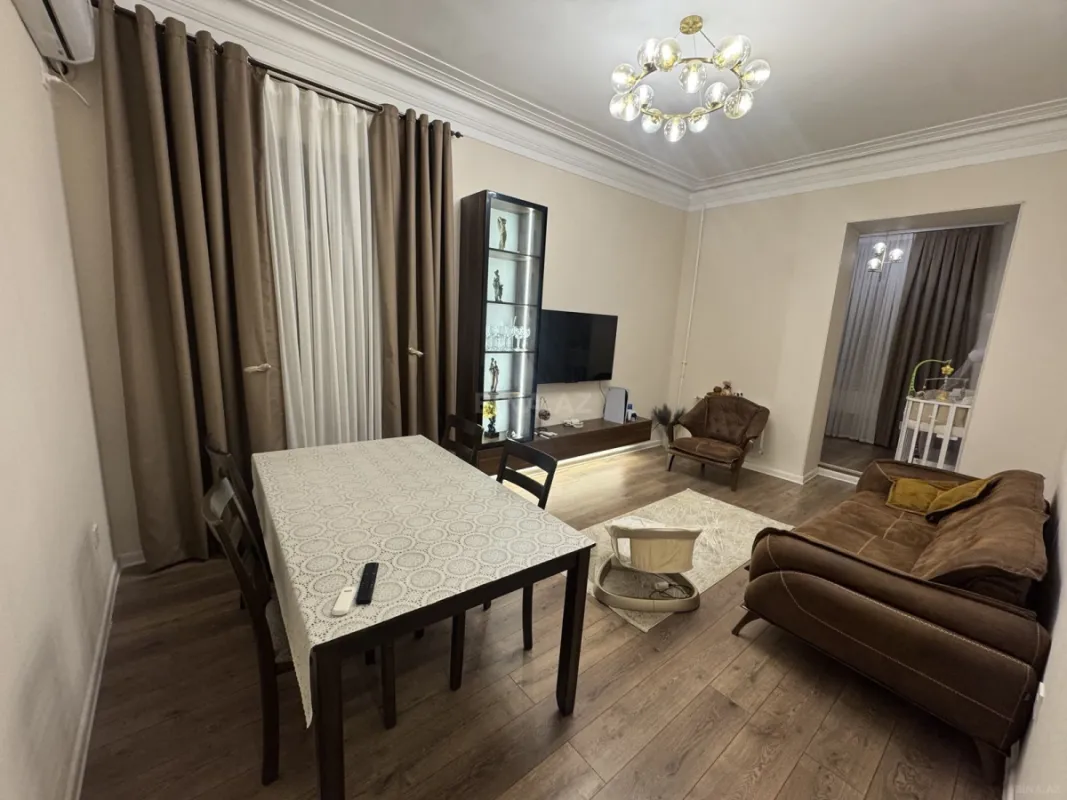 Satılır 2 otaqlı mənzil 65 m²