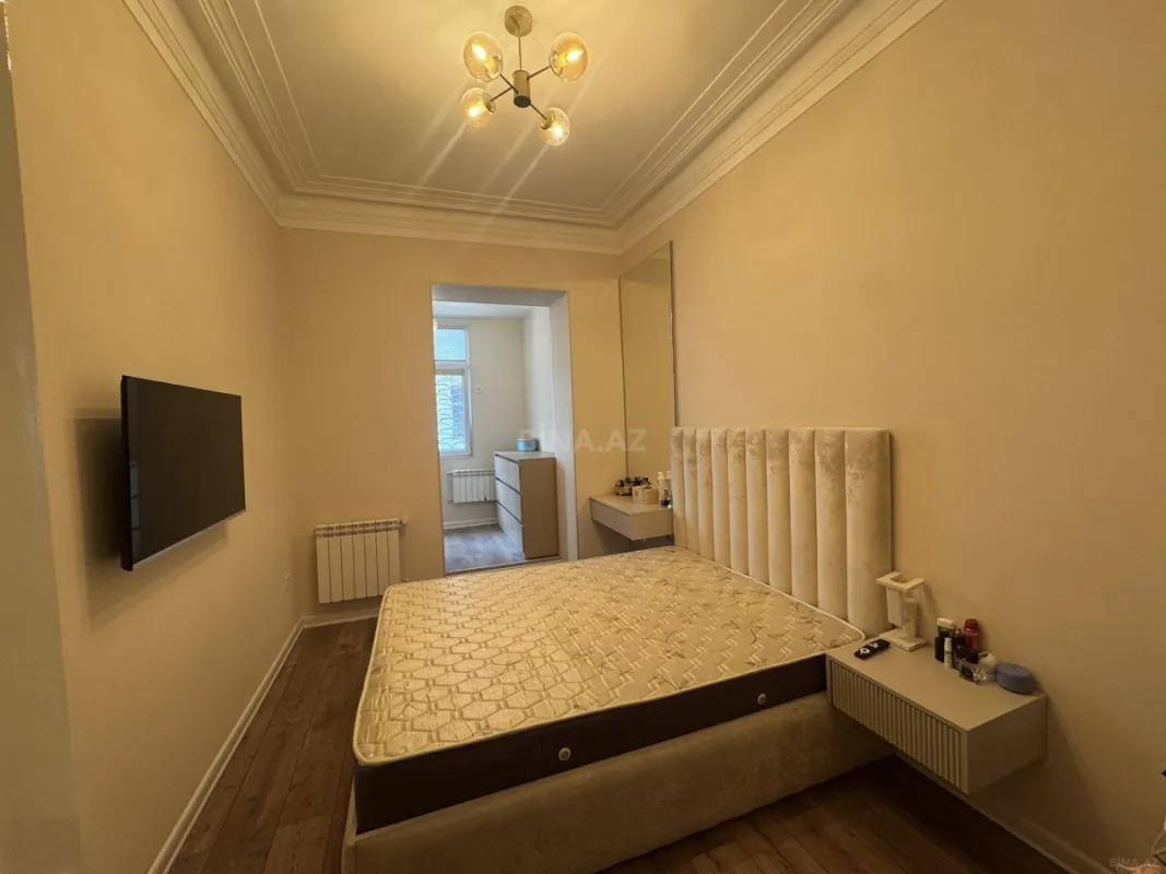 Satılır 2 otaqlı mənzil 65 m²