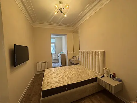 Satılır 2 otaqlı mənzil 65 m²